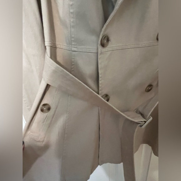 Torrid jacket size 2 women’s plus 1X 2X lightweight tan/khaki rain coat like new - Picture 4 of 11